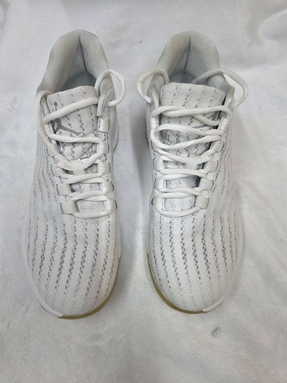Nike Jordan B. Fly White Basketball Shoes